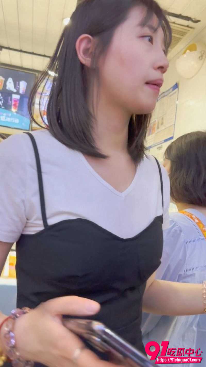 精品抄底偷拍3