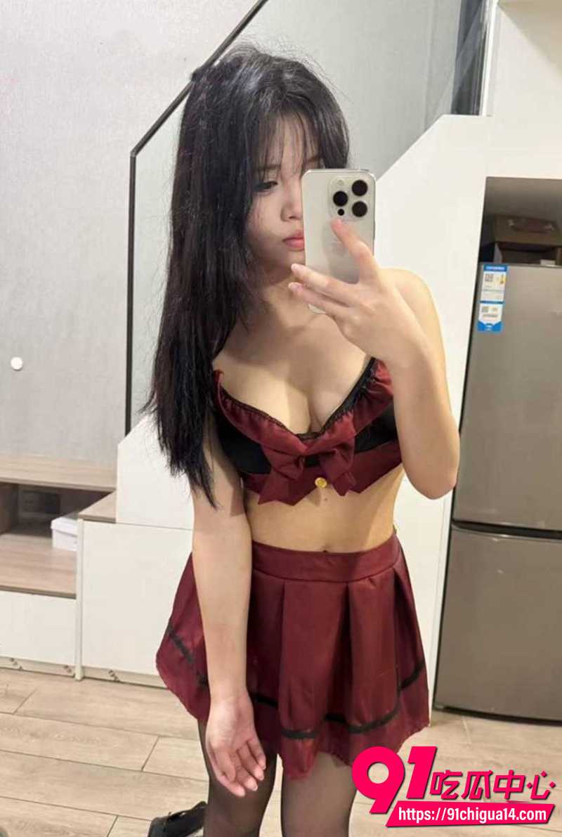 湖南师大爆奶女神黄欢欢不雅视频 2