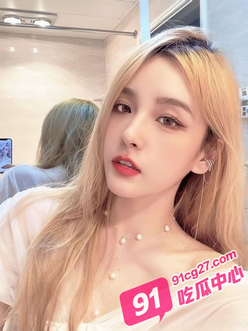 10_W_800px.jpg