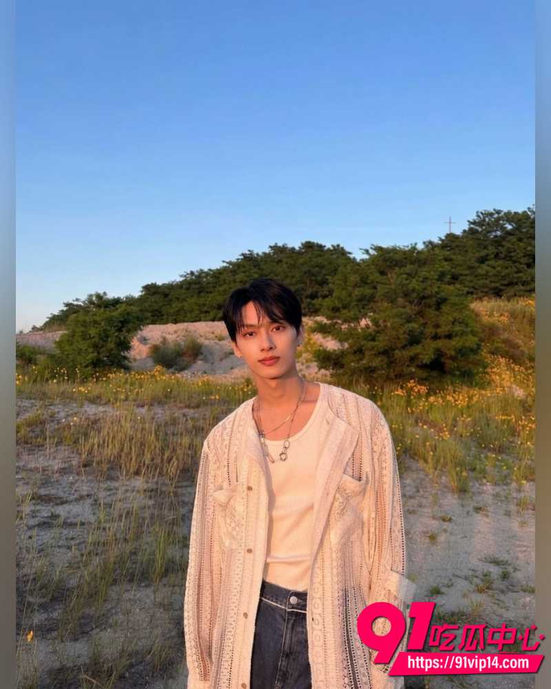 SEVENTEEN成员文俊辉 4