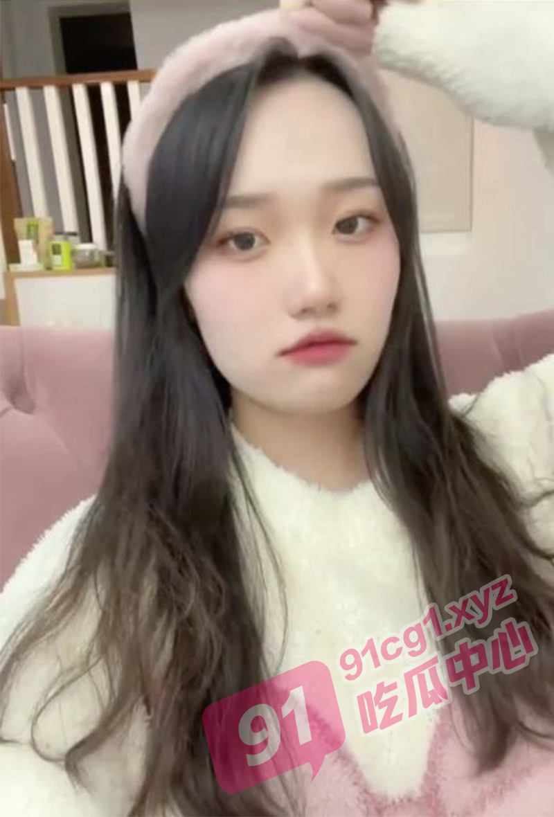 【我只玩3P】湖北工业大学大三学姐王燕秋 背着男友找金主 “你们一起上吧！”