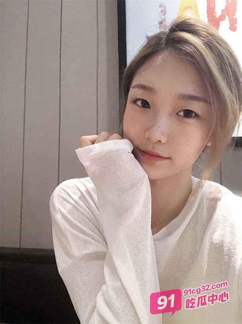 北京富家千金李蕊羞耻曝光 与情人高质量私密视频泄密流出！