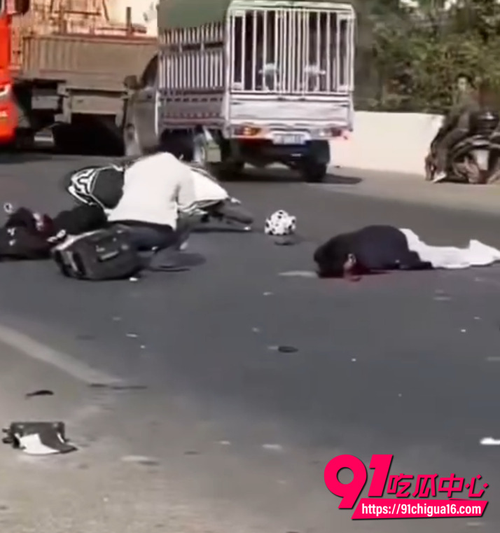 平南鬼火少年车祸现场5