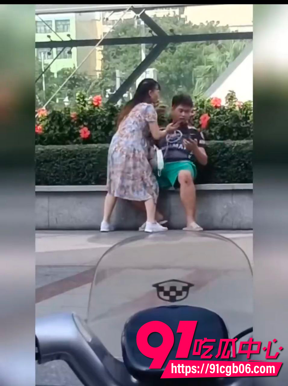 不想努力的小伙与饥渴的阿姨4
