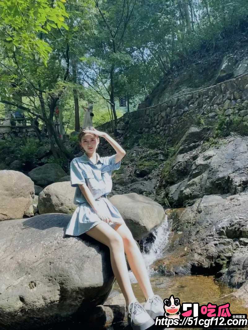 广东反差学生妹周晓恩约炮私拍04 广东反差学生妹周晓恩约炮私拍04