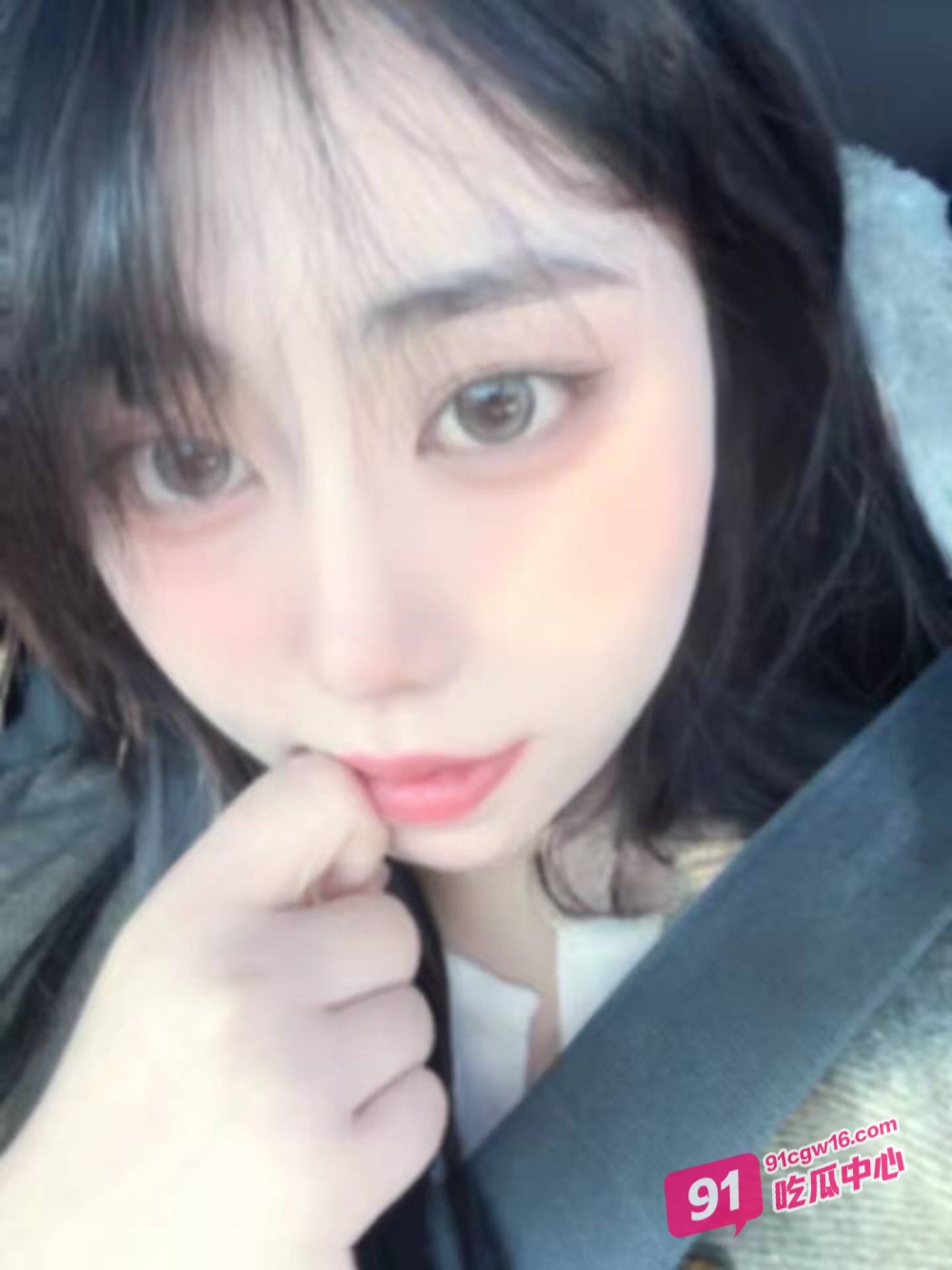 嫩逼学生妹各种性交名场面合集 反差母狗嫩妹 在不同场景口交性爱 配图2