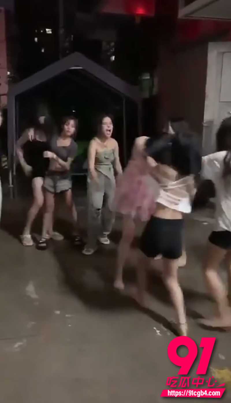 精神小妹干架现场 7