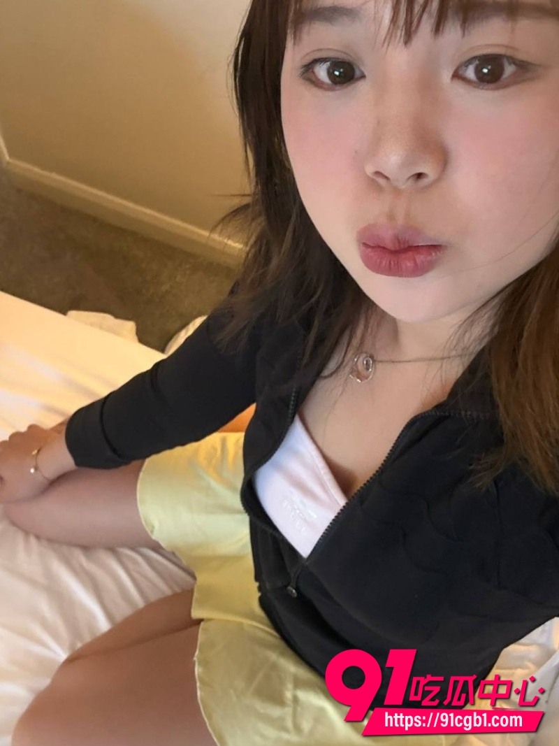 抖音7.5W粉丝女网红千千万 被爆出大量性爱录屏 表面光鲜亮丽的美女 私生活竟然如此糜烂