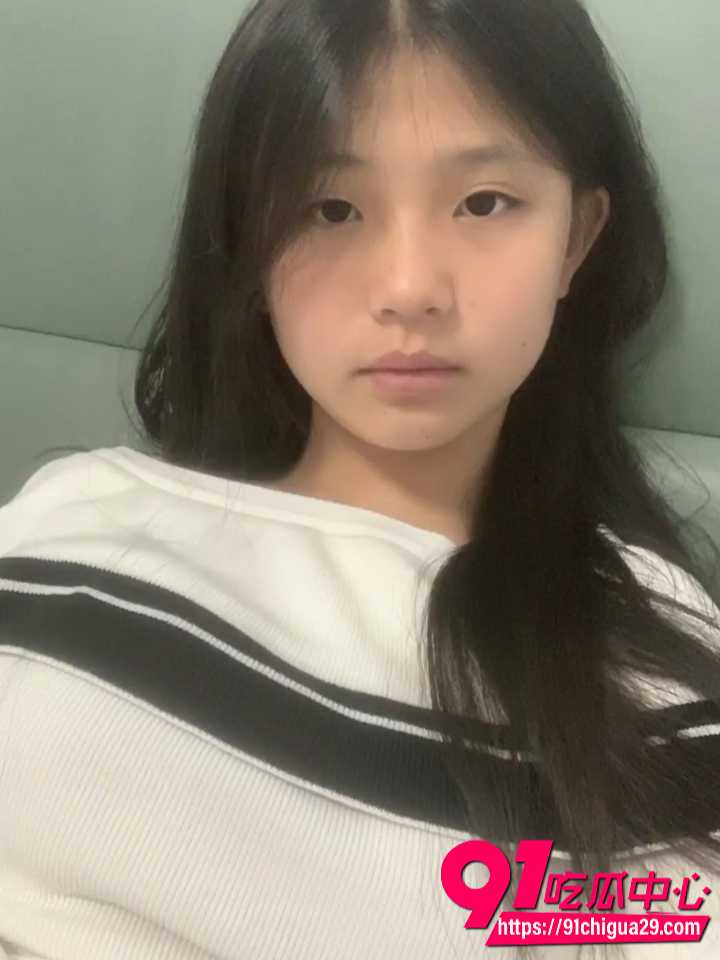 白嫩学生妹张可依和男友性爱视频流出3