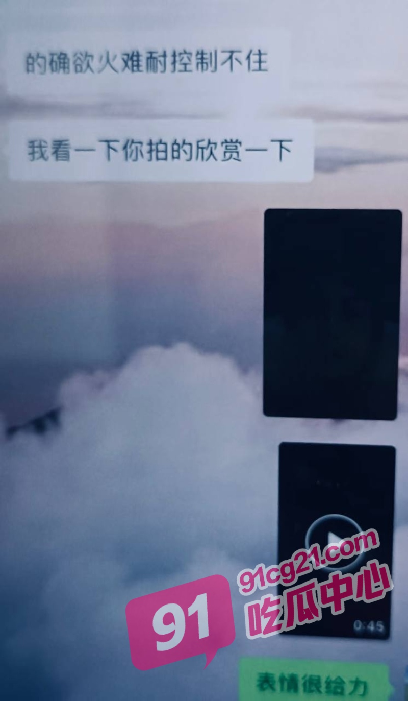 9_W_800px.jpg