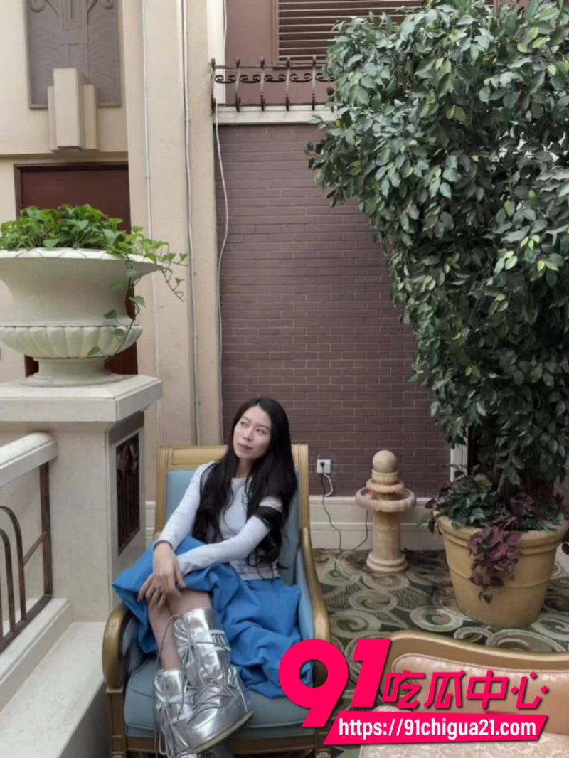 江苏混圈名媛王诗琦白天优雅旗袍仙女 夜里被小富二代调教成专属母狗!14 江苏混圈名媛王诗琦白天优雅旗袍仙女 夜里被小富二代调教成专属母狗!14