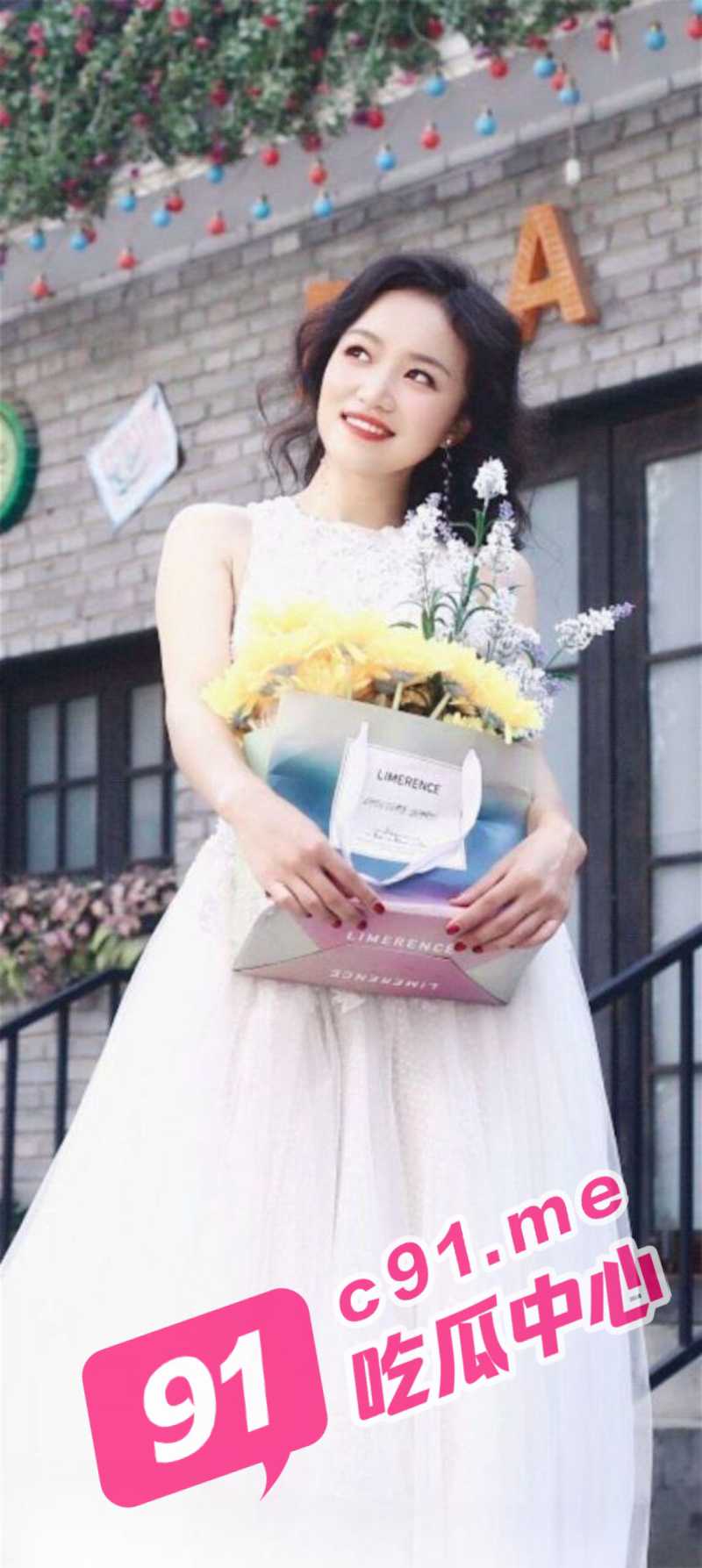 河南郑州新娘李月袖 和情人婚房缠绵 母狗的人生却给被人戴绿帽！
