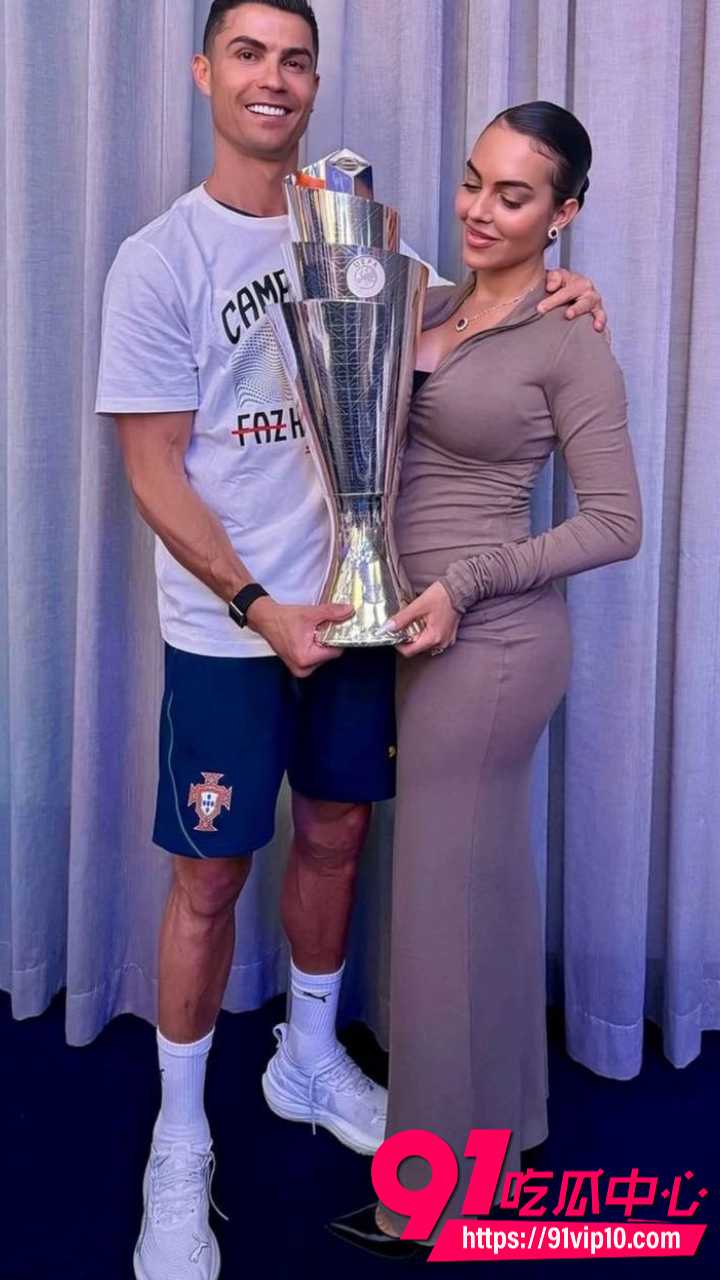 C罗未婚妻乔治娜黑料全曝光8 C罗未婚妻乔治娜黑料全曝光8