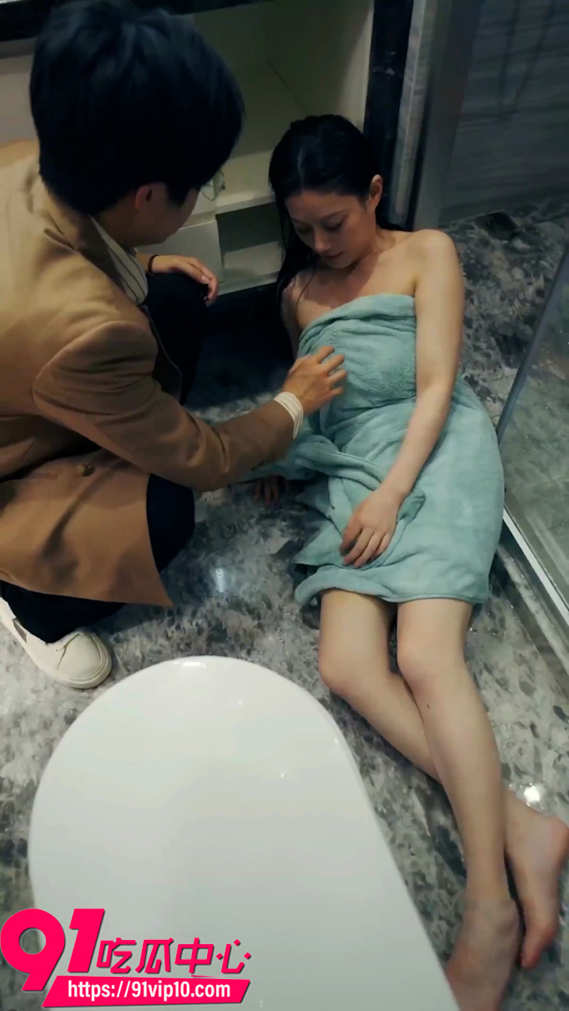 擦边短剧我的美女室友5
