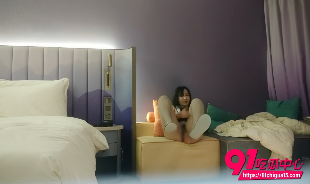 利哥探花约炮会计女第一炮2