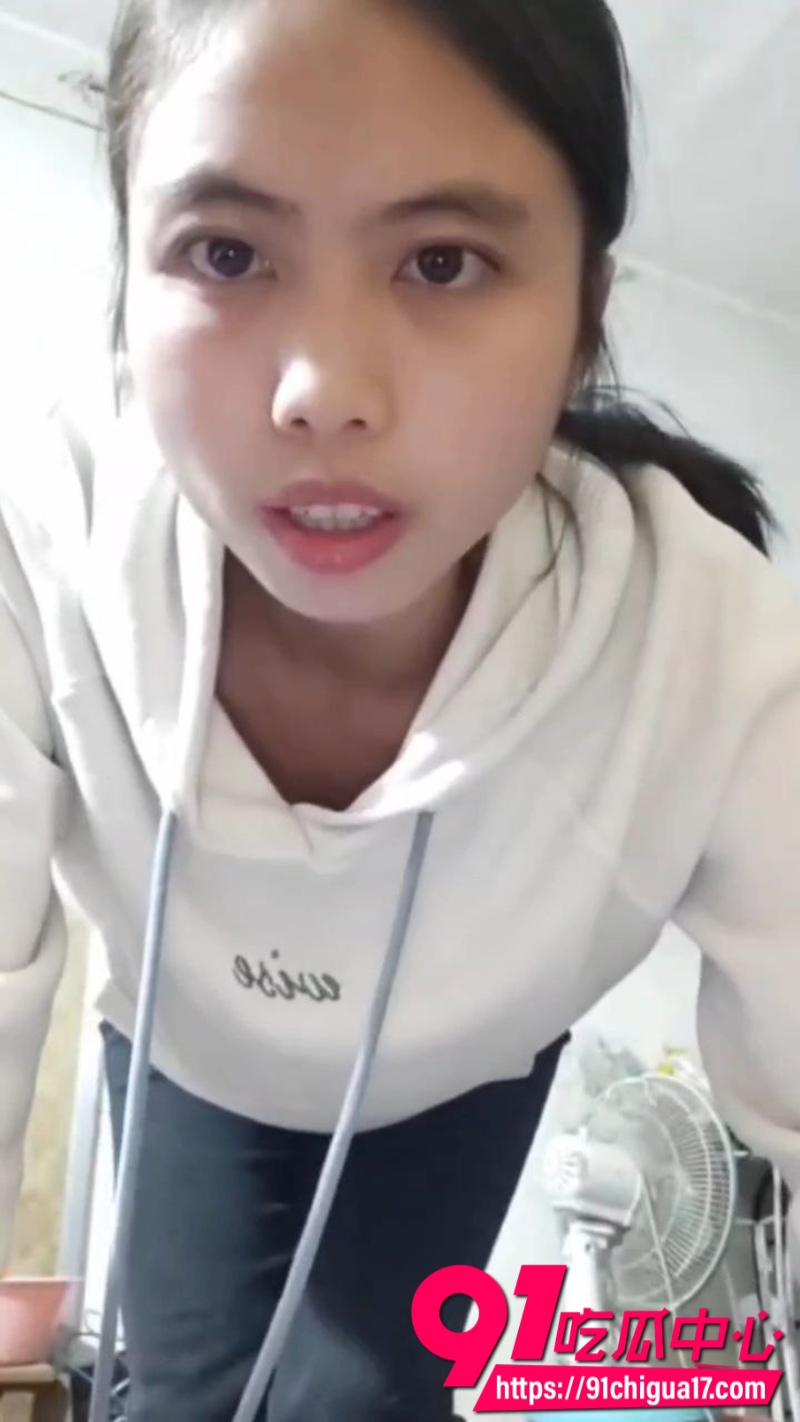 广西玉林市已婚少妇梁苏语 裸贷逾期后 被社会大哥曝光裸贷资料