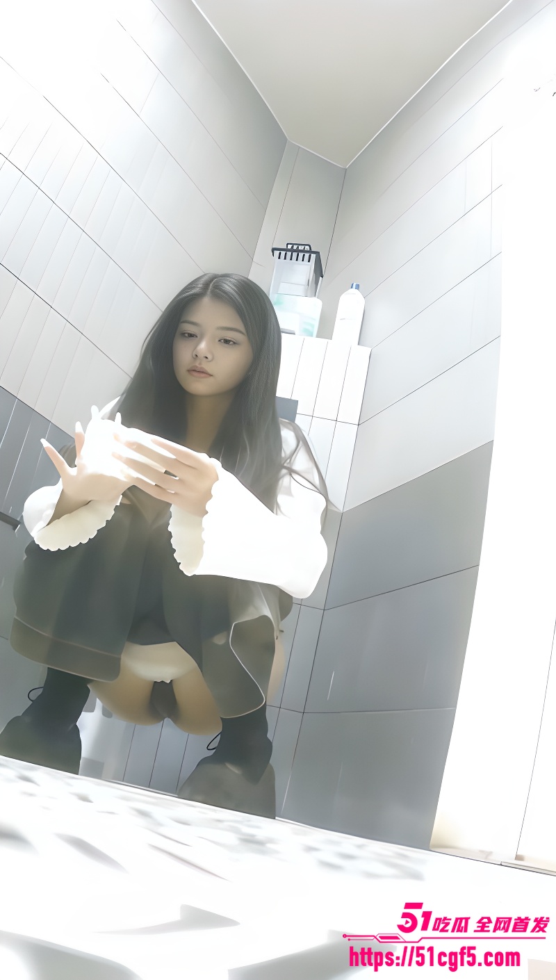 商场女厕全景偷拍2 商场女厕全景偷拍2