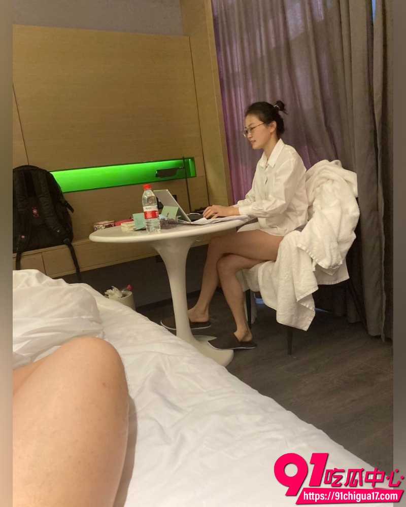 江苏海洋大学眼镜妹刘璐 11