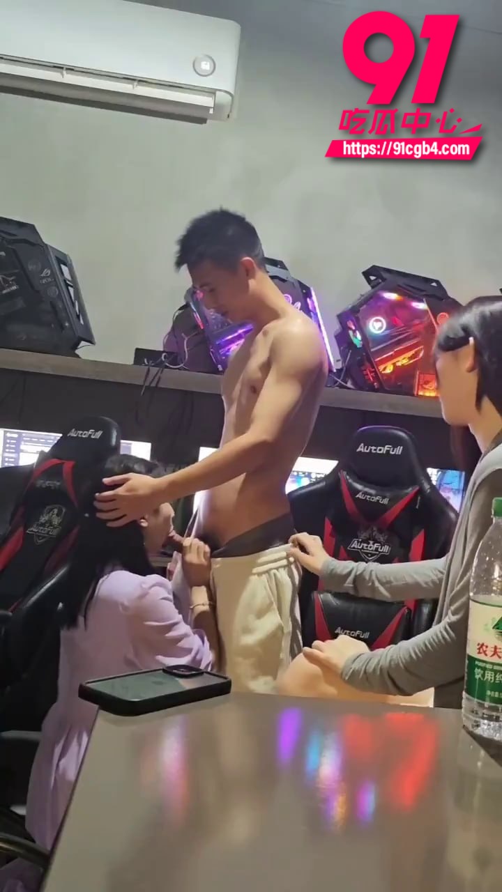 网吧口交 5