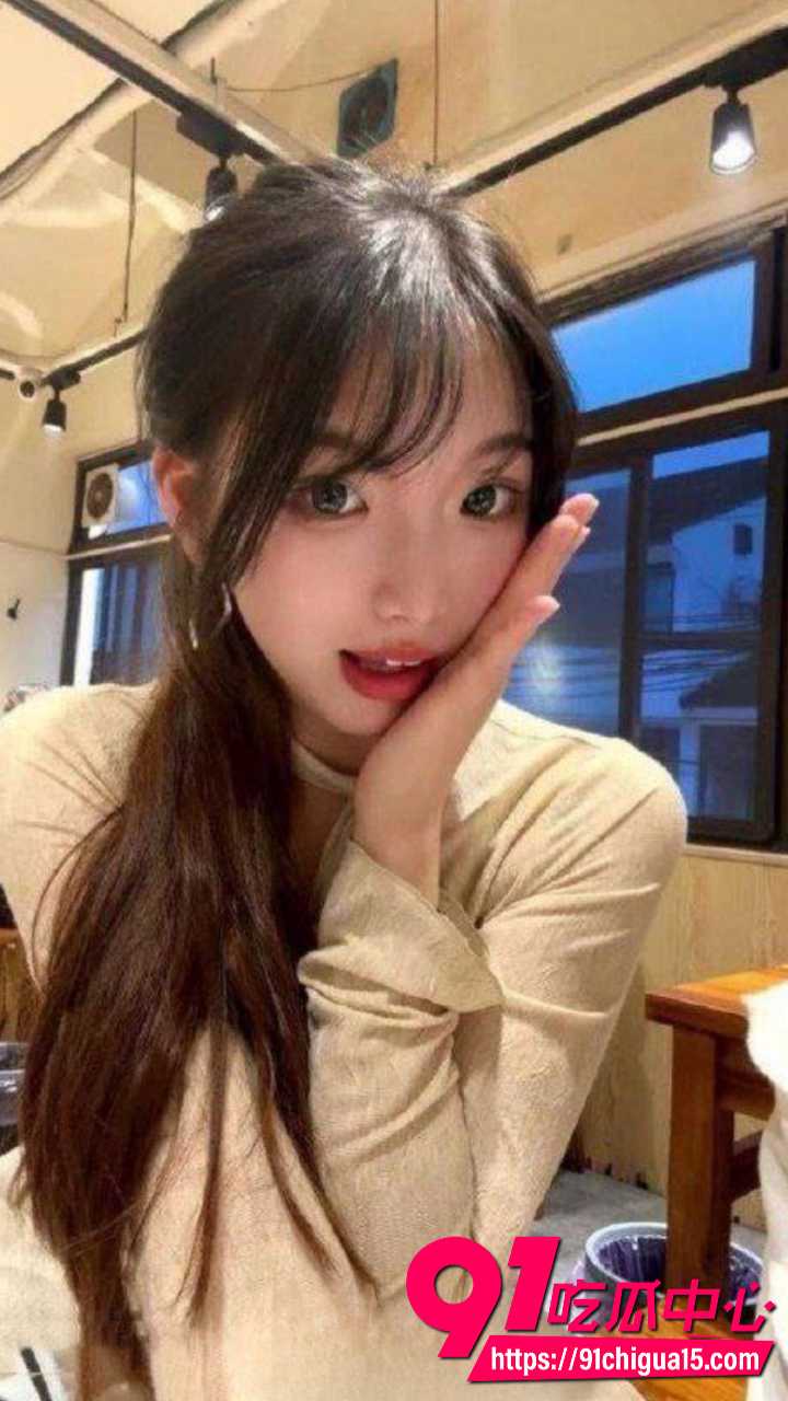 武汉大学校花杨诗慧真实露脸第一视角性爱2