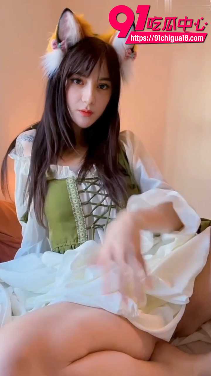AI换脸迪丽热巴变身可爱小狐狸1