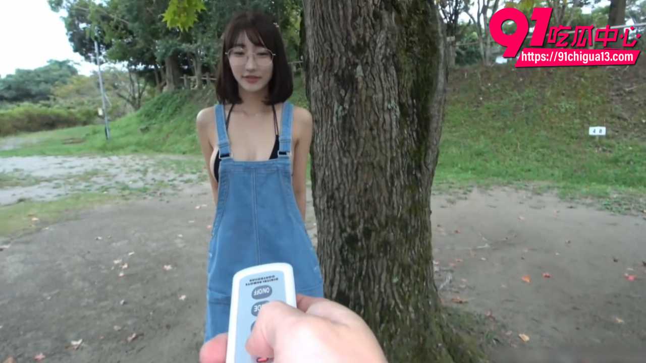 饥渴眼睛反差樱花妹户外跳蛋调教3 饥渴眼睛反差樱花妹户外跳蛋调教3