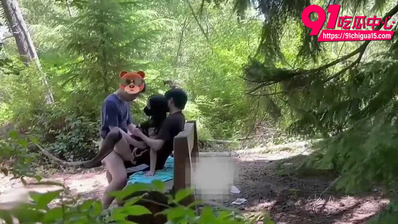 户外露出达人晨汐蒙眼黑丝诱惑刚成年弟弟9