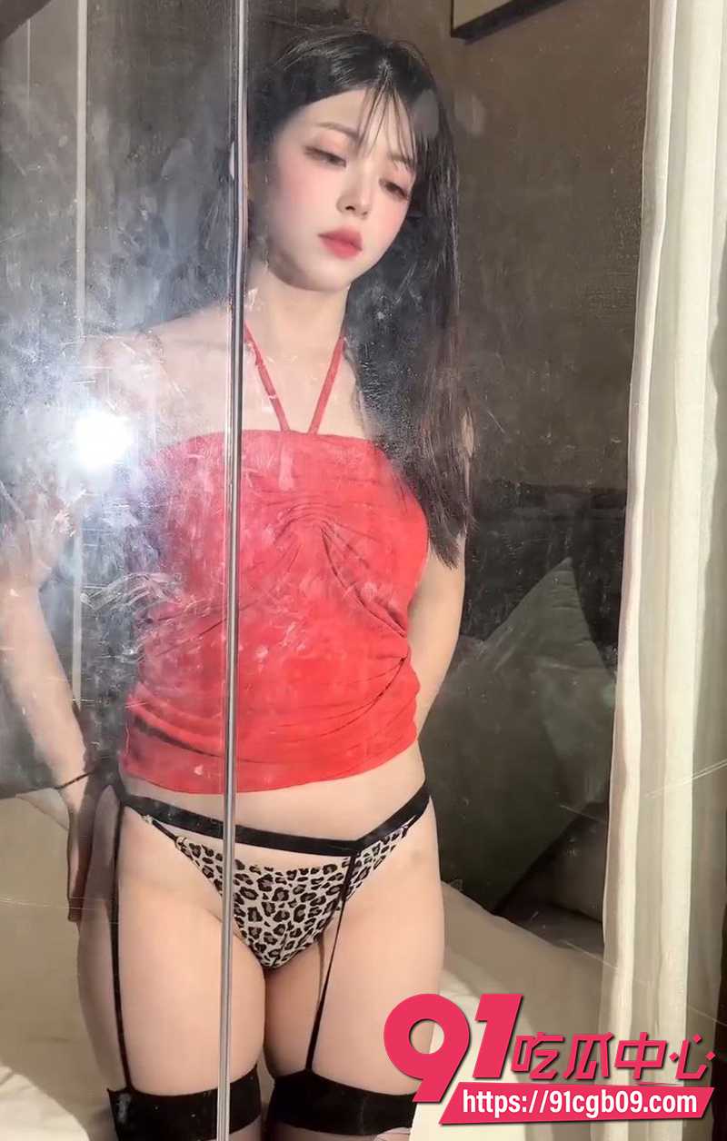韩国名模tinaislove 大尺度私拍流出 情趣丝袜御姐被炮友狂干 淫荡本性拉满！
