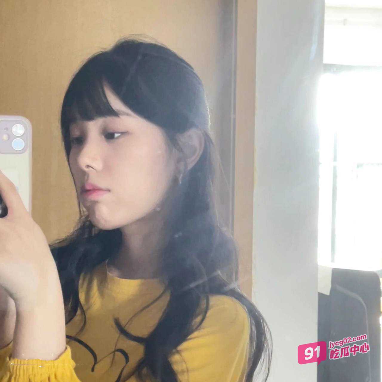南京大学李俪天生母狗圣体 私底下竟然玩的这么花！ 配图2