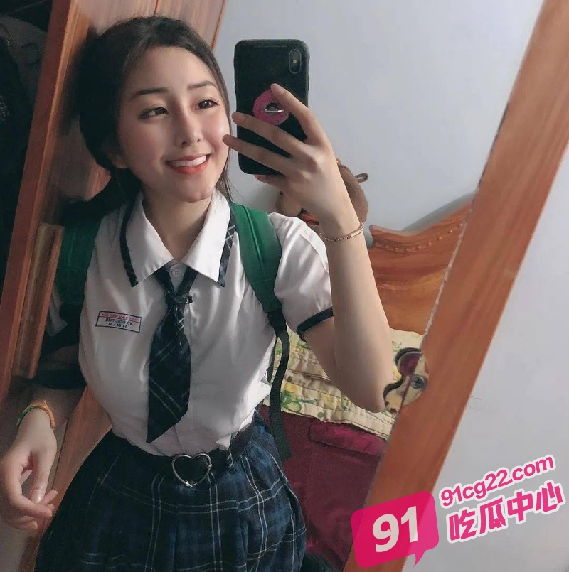 和女大学生的开放式关系 认识一周拿下的大学女生 背着男友与我无套性爱！