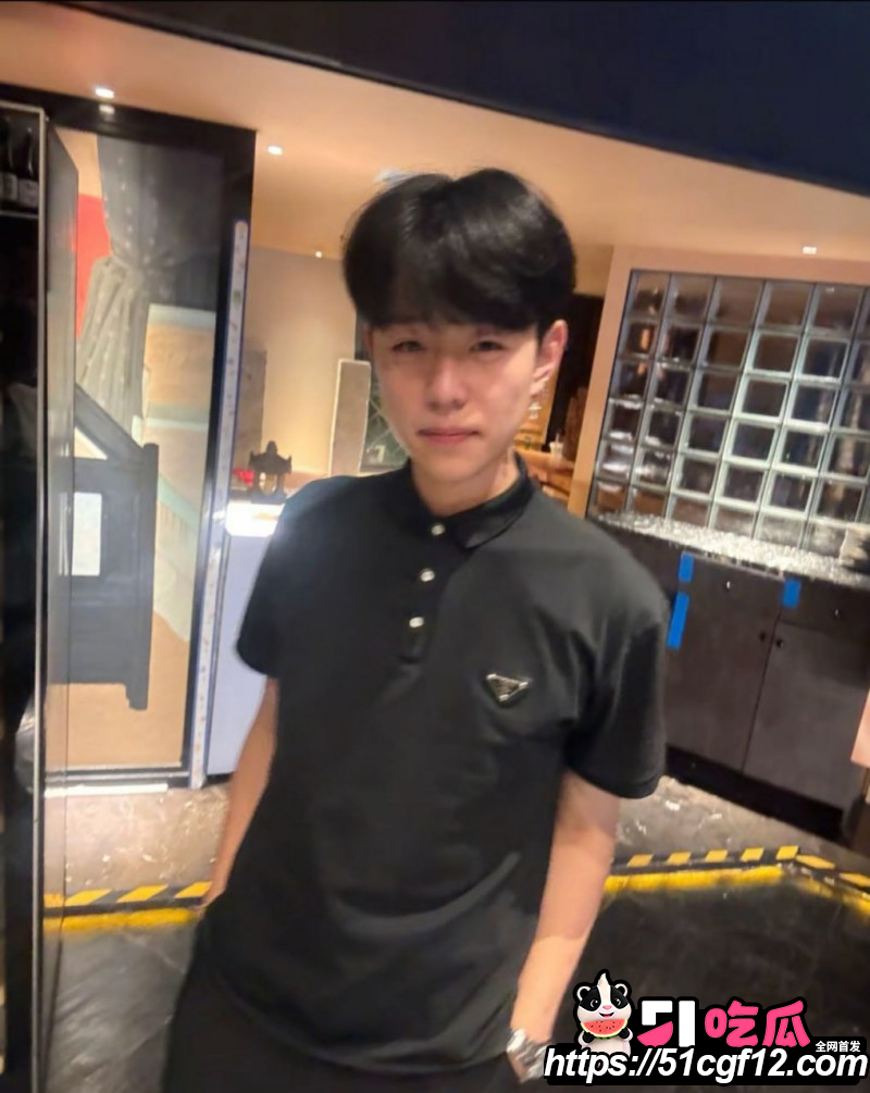 陕西渣男秦俊男恋爱期间出轨02