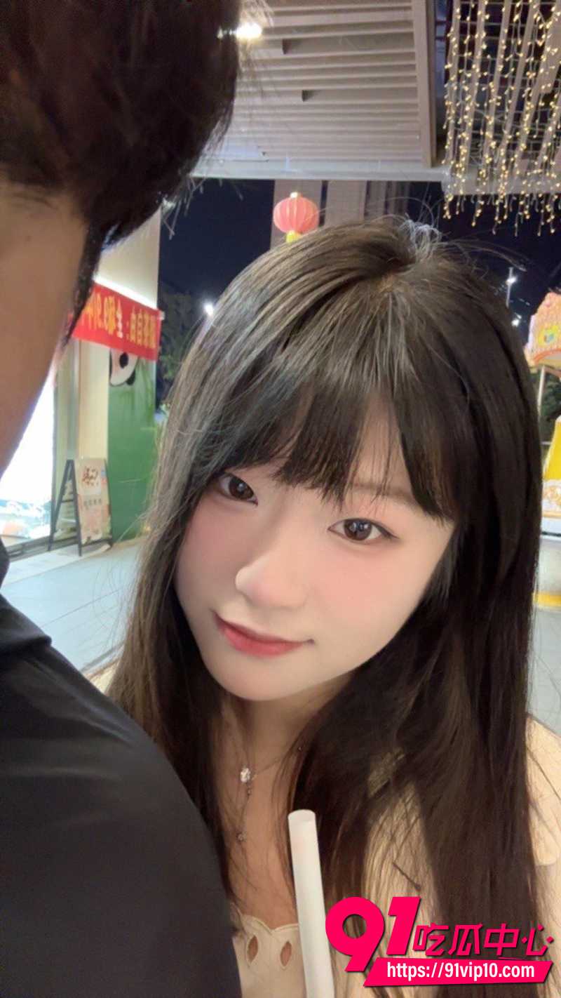 四川师范大学刘裙 与男友性爱视频泄漏 粉穴被大屌干得淫水流满床！