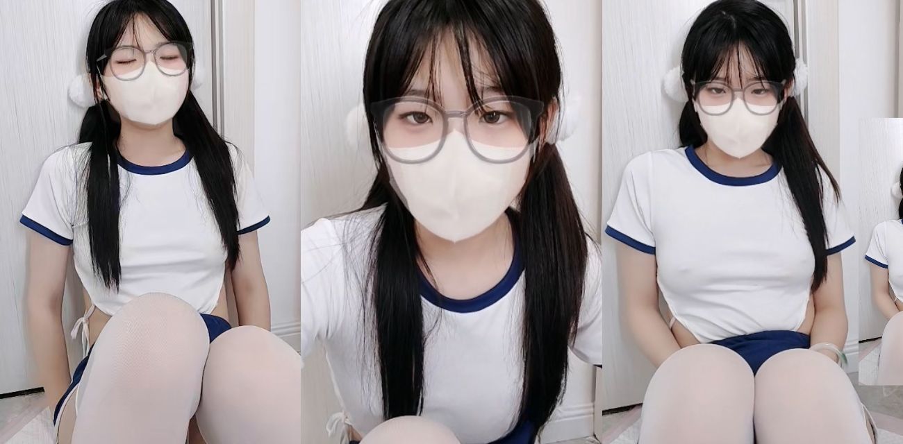 推特极品少女葵葵288高价门槛19分钟福利 白虎萝莉自慰的诱惑