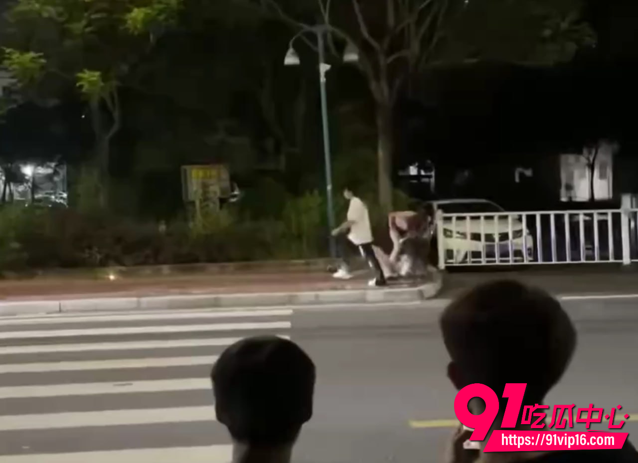 精神小妹打架视频7 精神小妹打架视频7