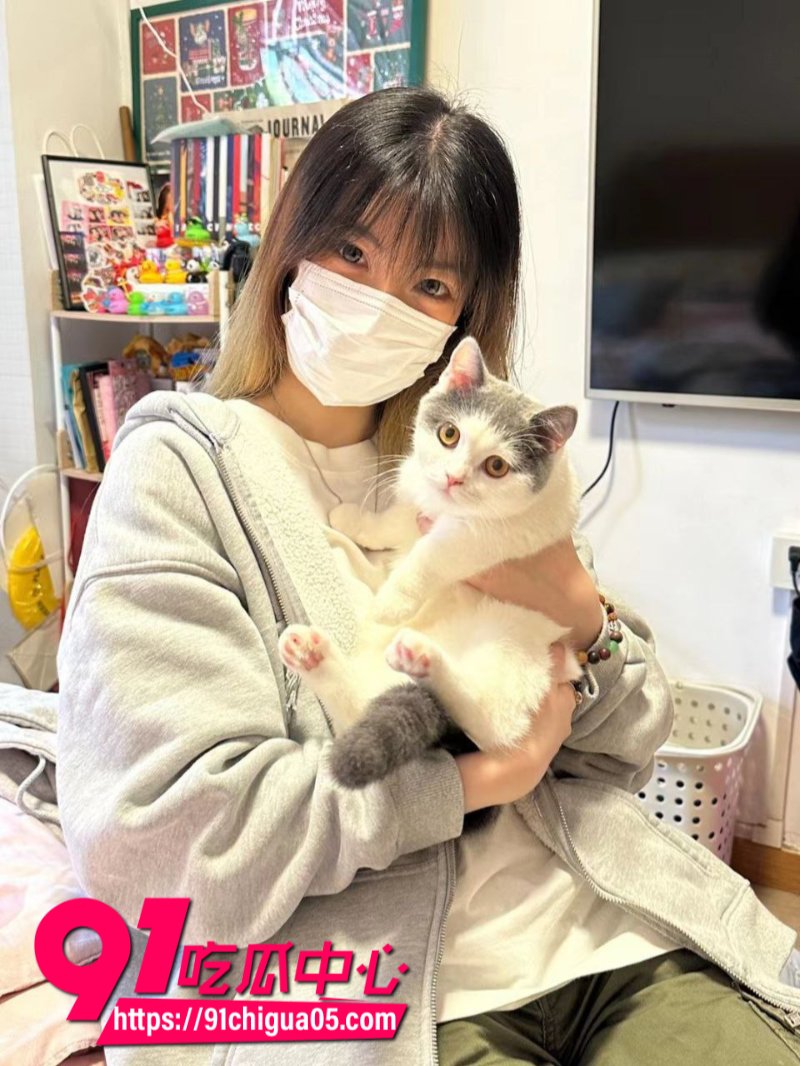 杭州24岁女大学生何悦奕给网恋男友录制的自慰视频曝光4