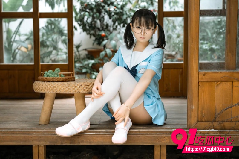 极品萝莉福利姬 幼水铃衣 B站开播4 极品萝莉福利姬 幼水铃衣 B站开播4