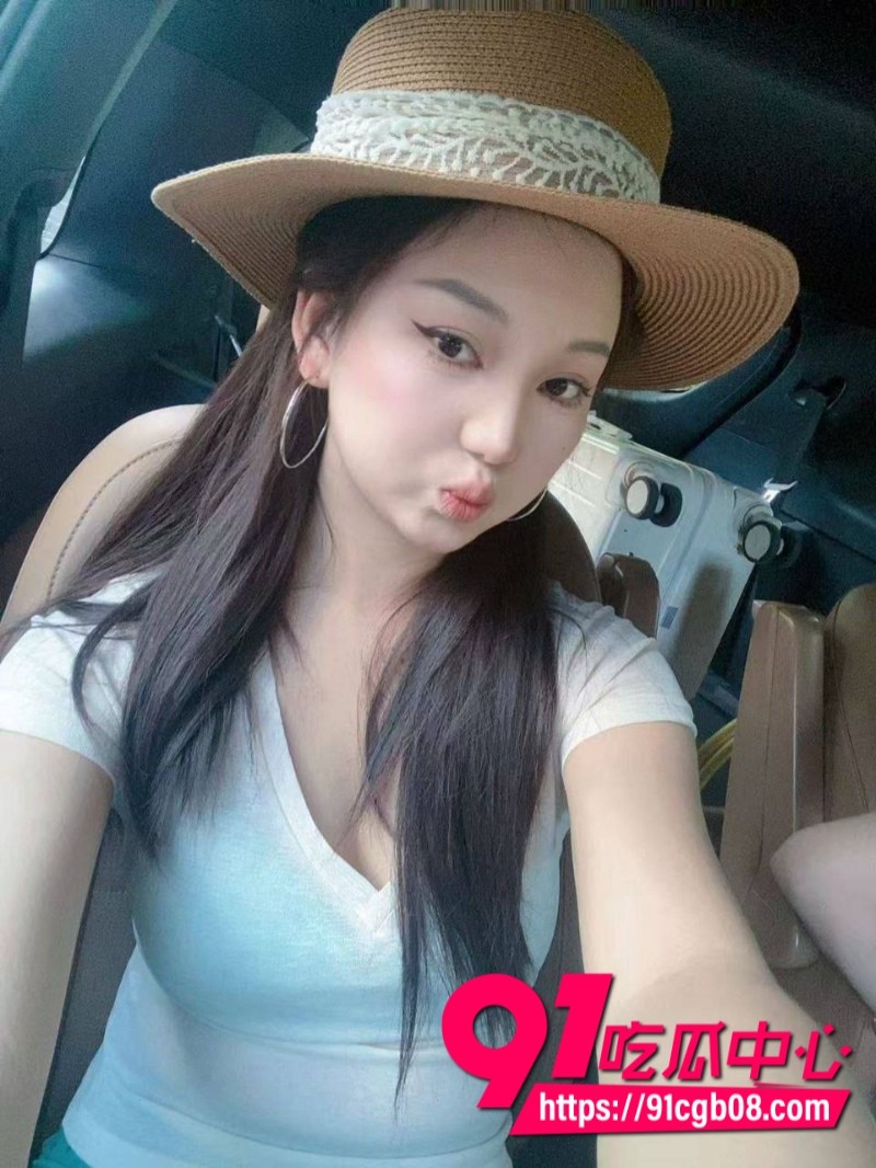 KTV包厢淫乱合集 表面一副清纯女神的样子2