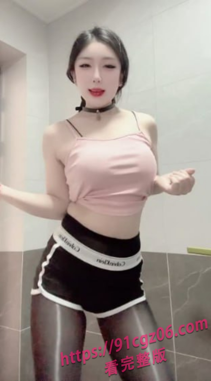 快手高颜值网红 05年的姨姨3.jpg