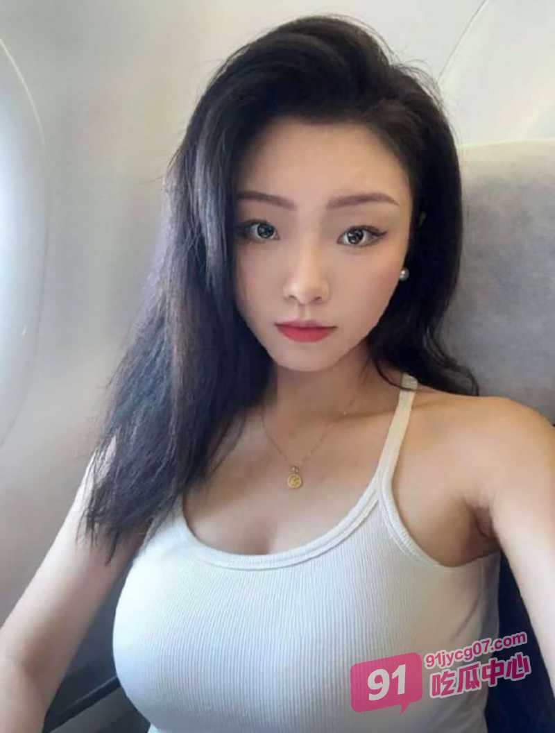重庆外围溱浠雨 各种道具玩弄自爱 这奶子真的太震撼了！ 配图3