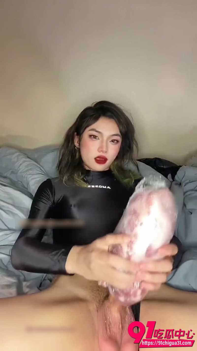 TS伪娘cd小樱 生猪肉自制超逼真飞机杯 湿滑紧致肉穴包裹全程猛撸! TS伪娘cd小樱 生猪肉自制超逼真飞机杯 湿滑紧致肉穴包裹全程猛撸!
