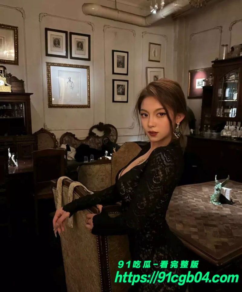 抖音7.2万粉丝女网红想和你做自慰3水印版 抖音7.2万粉丝女网红想和你做自慰3水印版