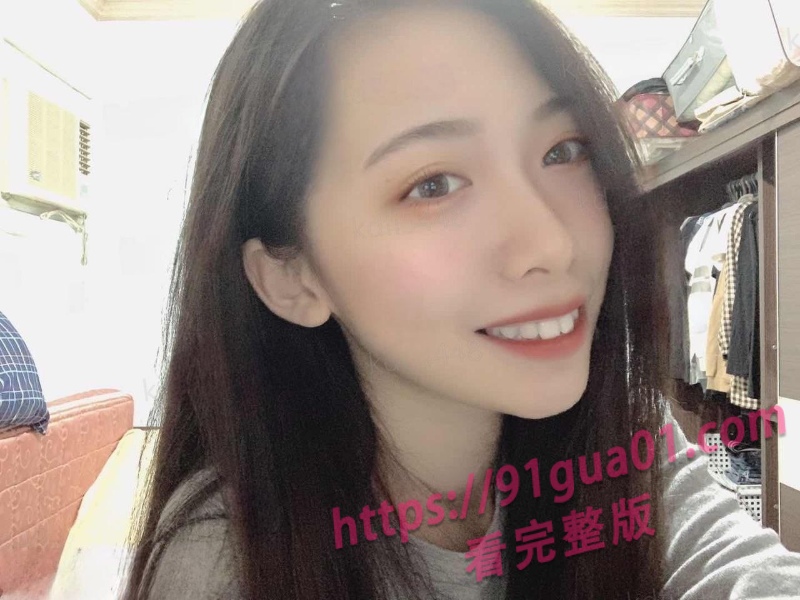 台北高颜女神私拍流出 清纯外表下欲望炸裂 配图2