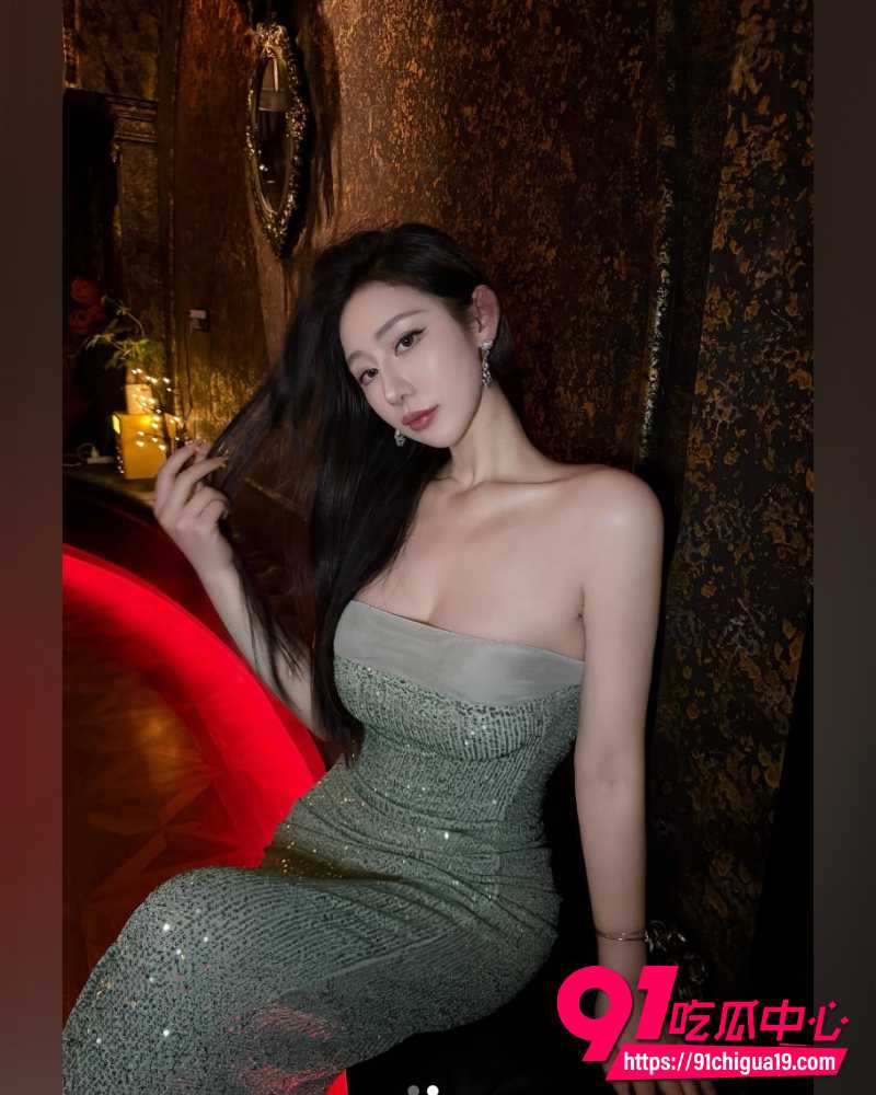 抖音网红赛琳CC 19
