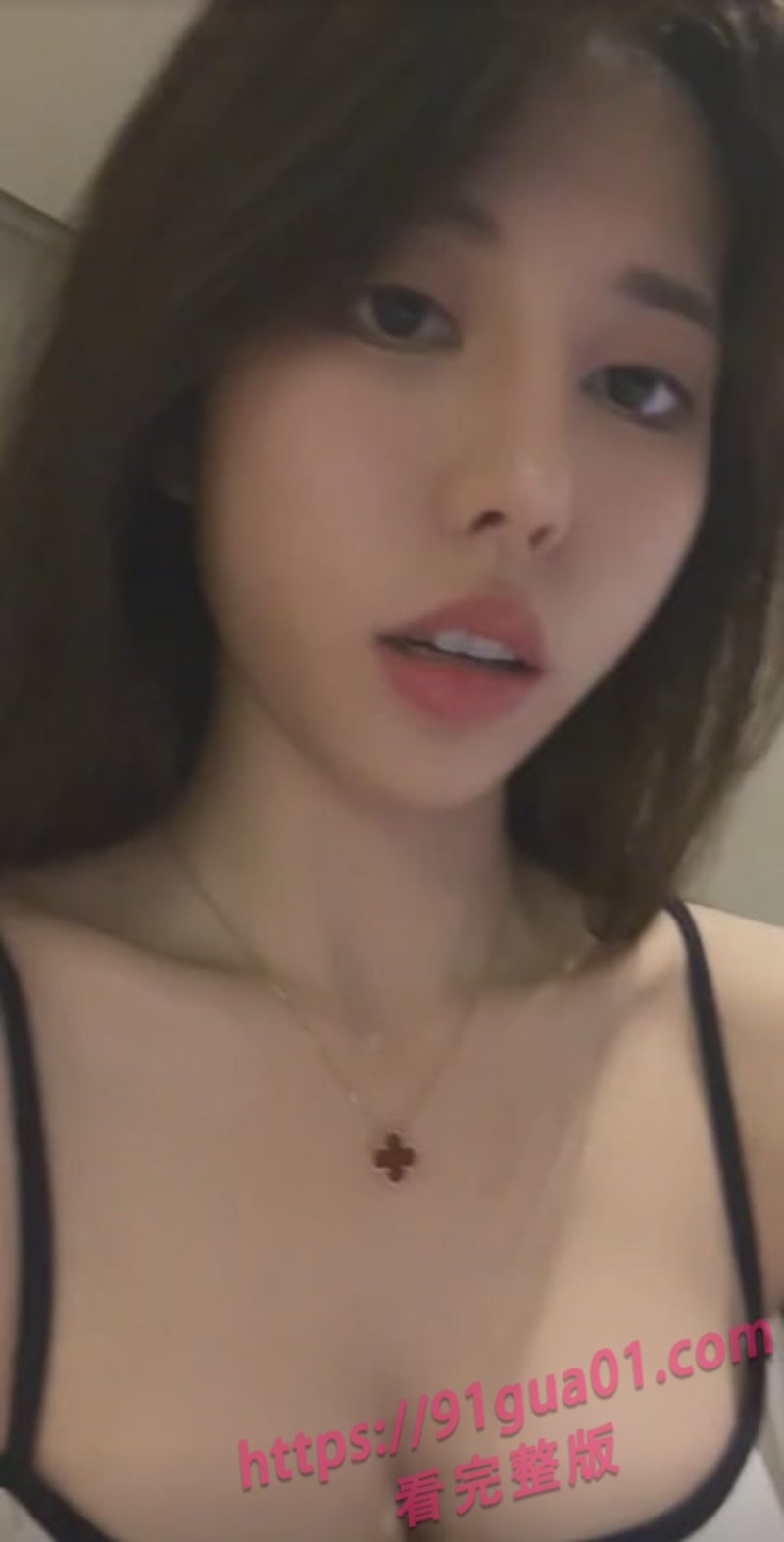 清纯小网红宁宁人设崩塌！旗袍裸聊录屏疯传全网 配图3