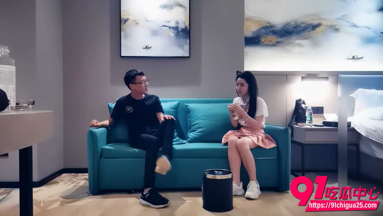 黄先生探花约炮极品黑丝JK清纯妹1