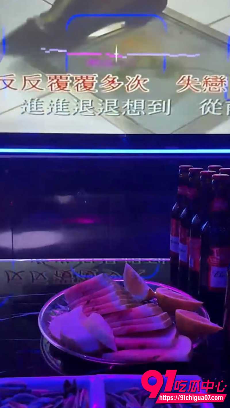 14海角大神会喷水的亲姐姐 1