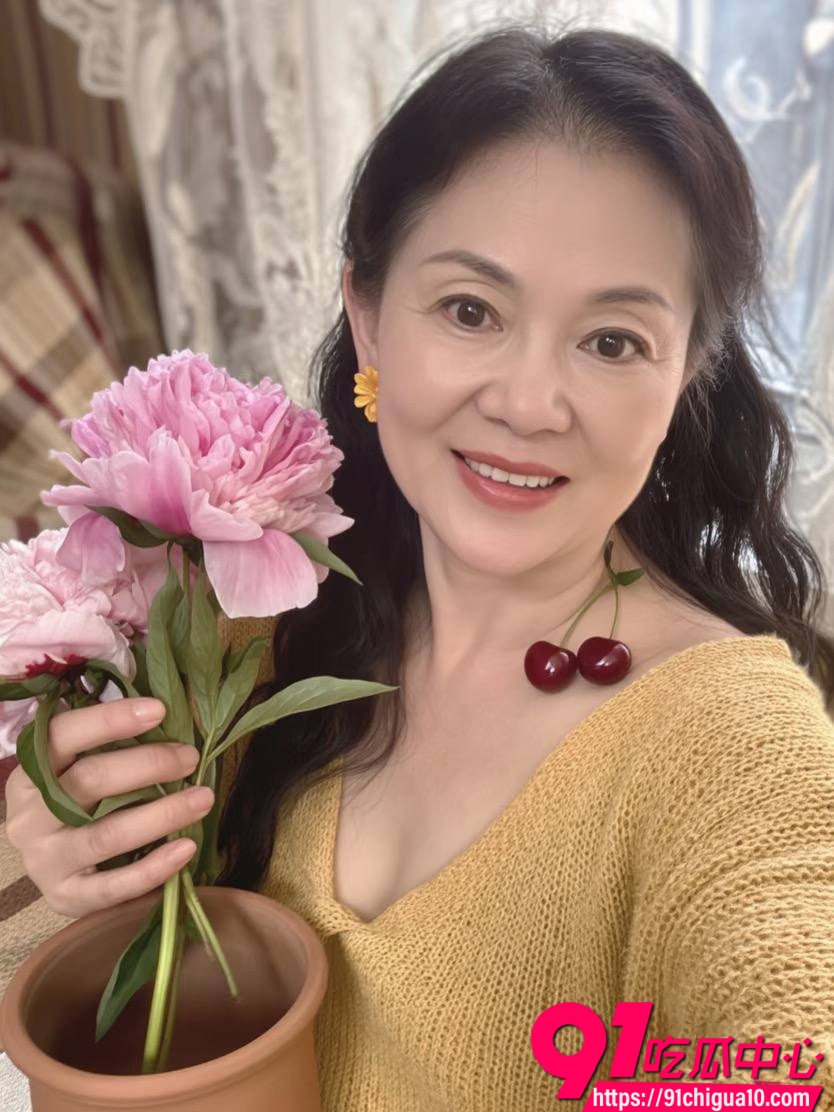 寂寞寡妇和年轻小伙性爱2