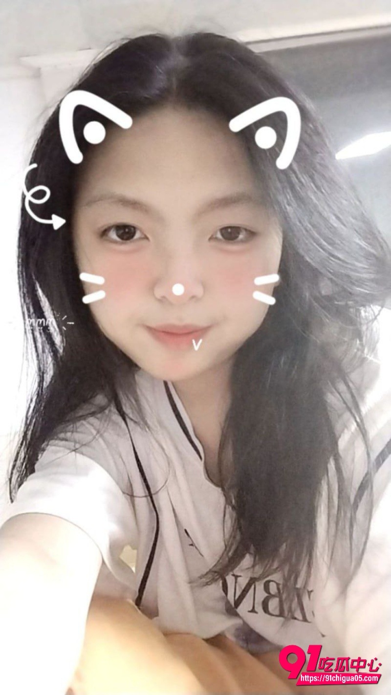 河北美院史晶晶为了挽留男友 在大街上裸奔5