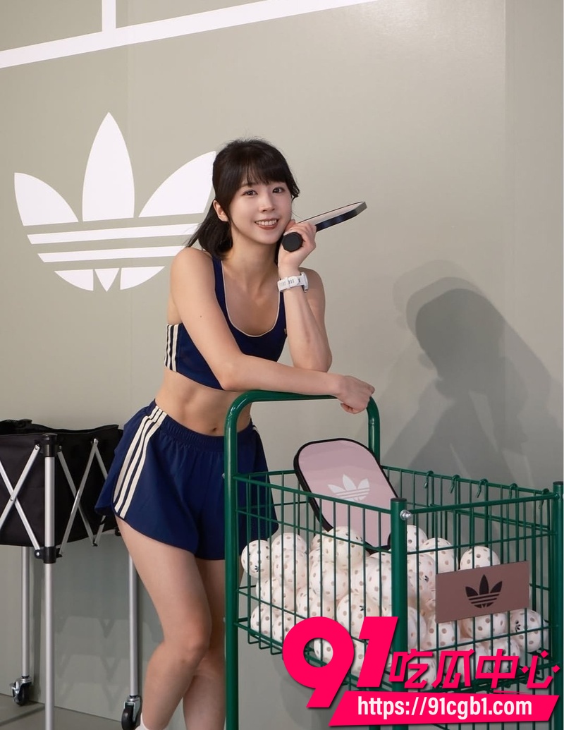 酒店自拍露脸口交无套做爱视频外流 高颜值巨乳博主提扶妮69超骚大屁股被操上下抖动1 酒店自拍露脸口交无套做爱视频外流 高颜值巨乳博主提扶妮69超骚大屁股被操上下抖动1