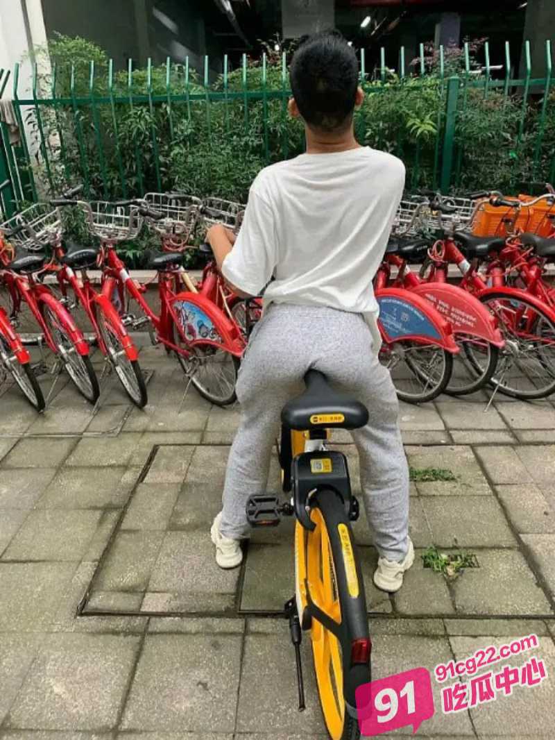 呆萌de小受受嫁给美国同性白皮猪 并在微博声称“以后就是你们中国人了 不是我们” 配图19
